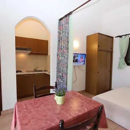 In - Insel Krk 14757 Šilo