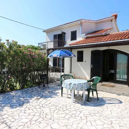 In Silo/insel Krk 14757 Apartment Šilo